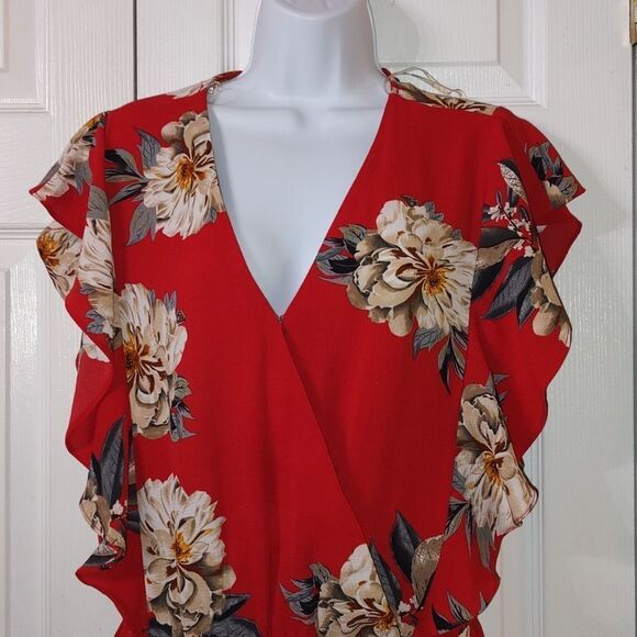 Umgee  red floral print romper  Sz L - Picture 3 of 5